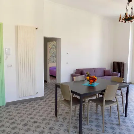 Trevisani Liberty House Апартаменты Бари