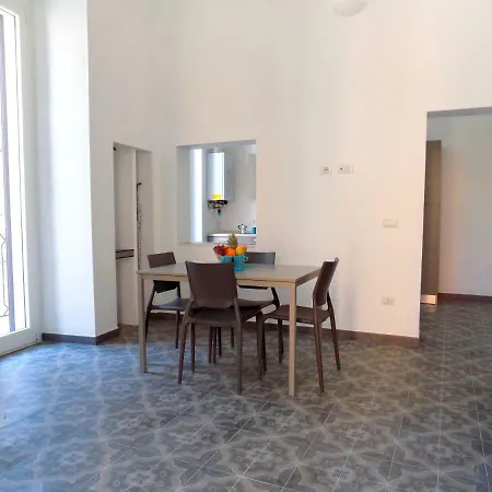 Trevisani Liberty House